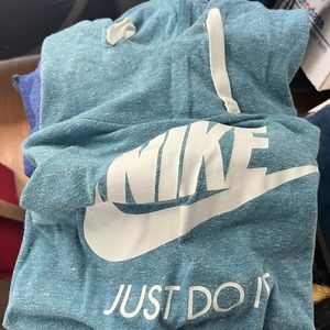 NIKE WOMANS LRG COWL NECK TEAL LIGHTWEIGHT HOODIE